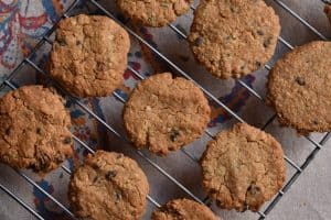 Oats & Raisin Cookies